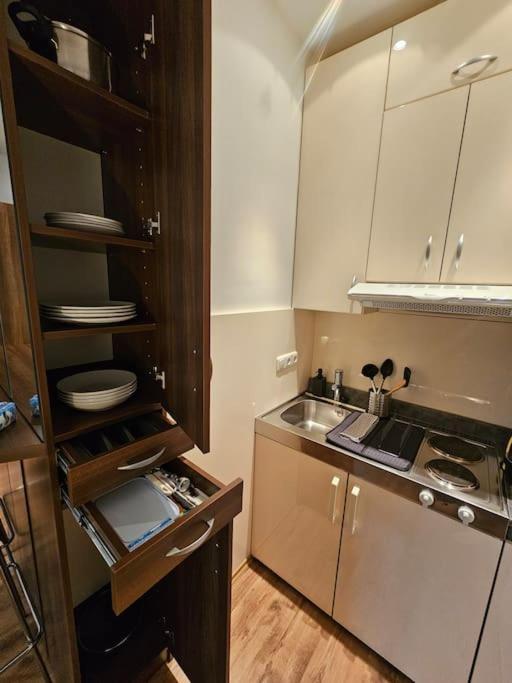 City Apartment Bratislava Eksteriør bilde